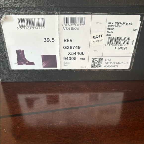 Chanel Women's Black Calfskin CC boots - Picture 6 of 6